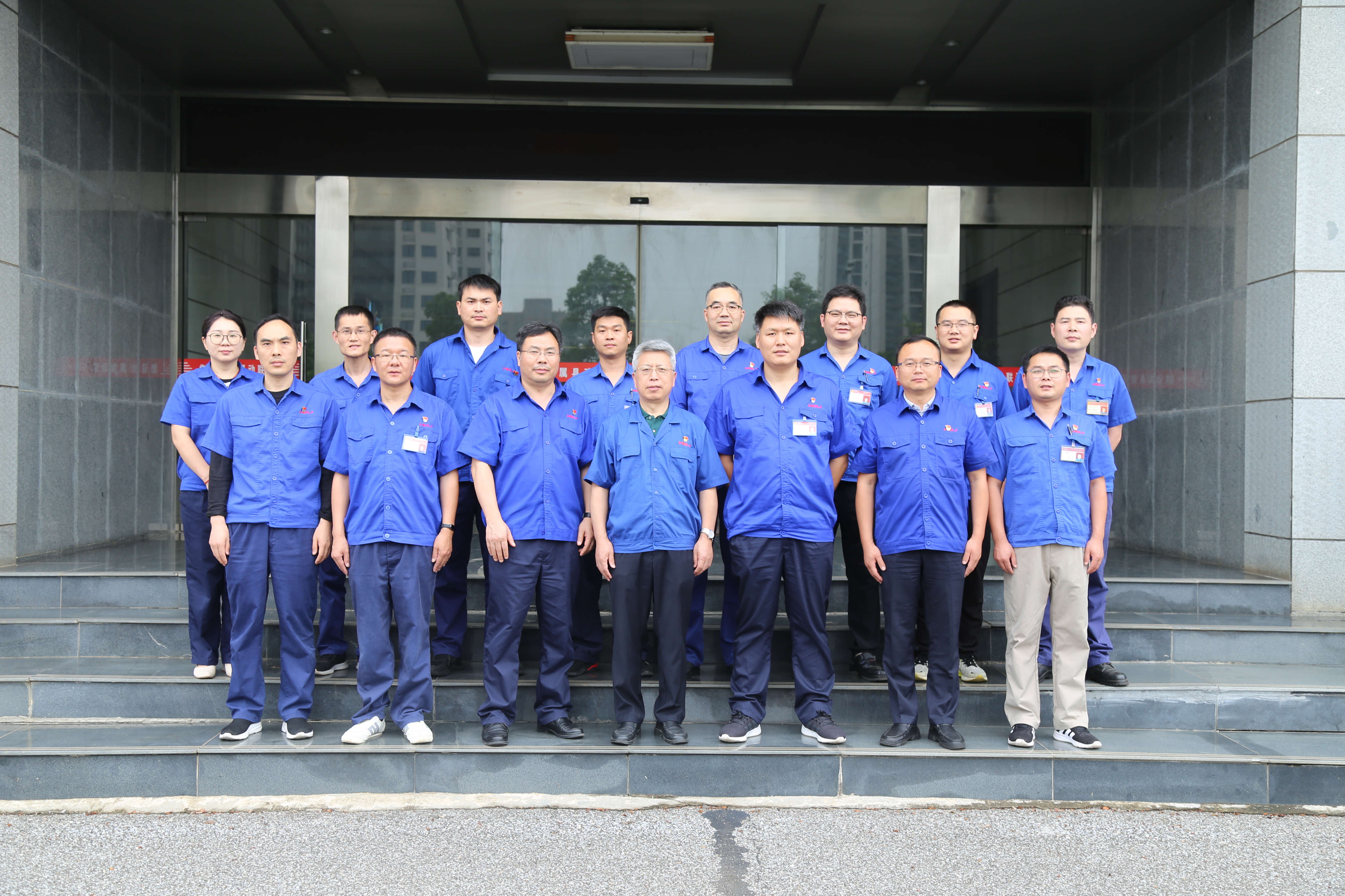 3.共建活動合影.JPG 3.共建活動合影.JPG